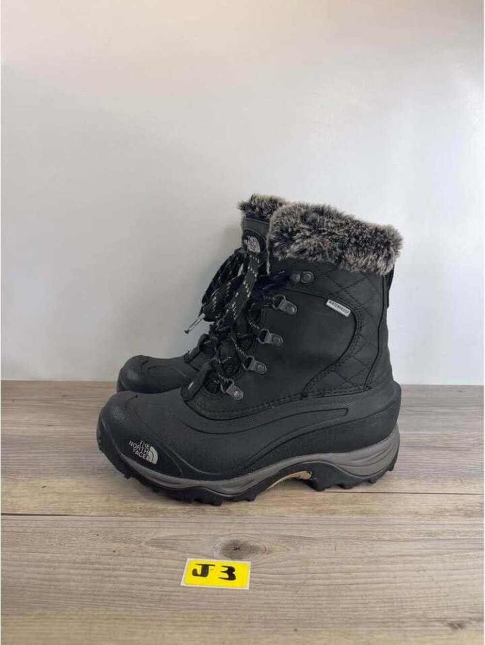 The North Face Women's Size 7.5 Waterproof Winter Boots Black Faux Fur Trim